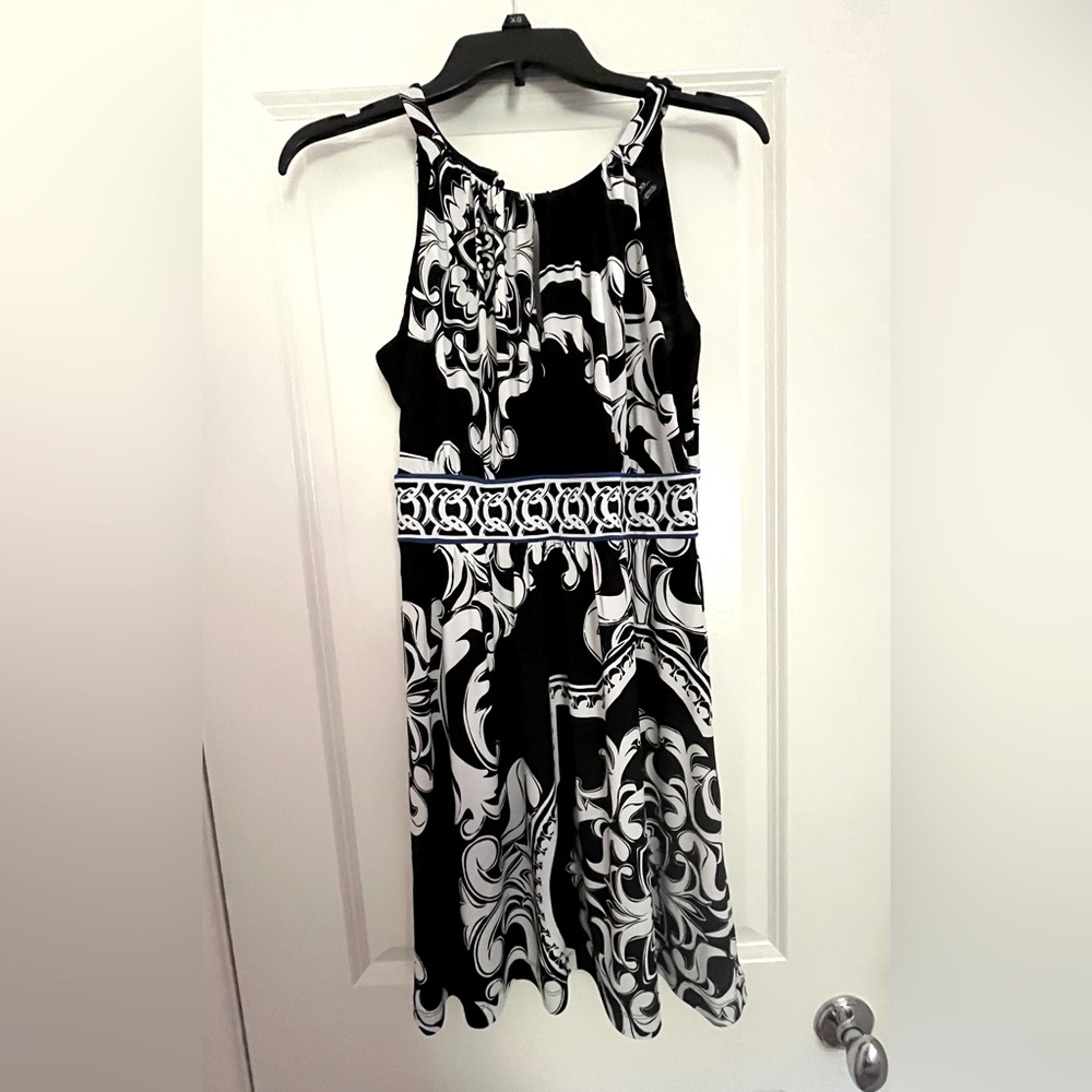 White House Black Market Sleeveless Short Dress XS